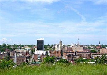 Eastside Suites Lynchburg Bagian luar foto