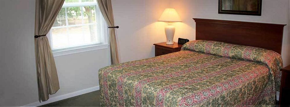 Eastside Suites Lynchburg Bagian luar foto